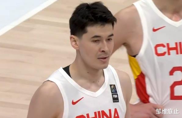 中国男篮逆转蒙古！球员打分：内线和锋线满分，后卫线不及格(2)