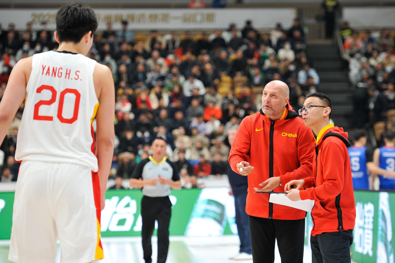 亚洲杯交手16连败的日本男篮,要对培养新人的中国队“复仇”?(3)