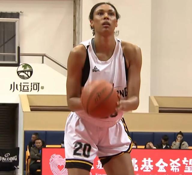 WCBA第37轮：东莞新彤盛主场战胜上海女篮，球员表现点评(3)