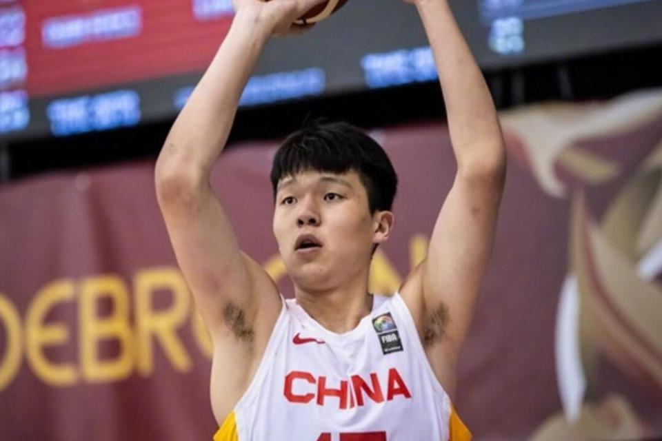 次轮38顺位！恭喜中国男篮，恭喜灰熊，苦等6年，他终于要打NBA了(2)