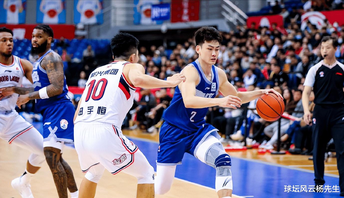 广州男篮CBA季后赛逆转青岛队，布朗36分狂砍带队开门红！(3)