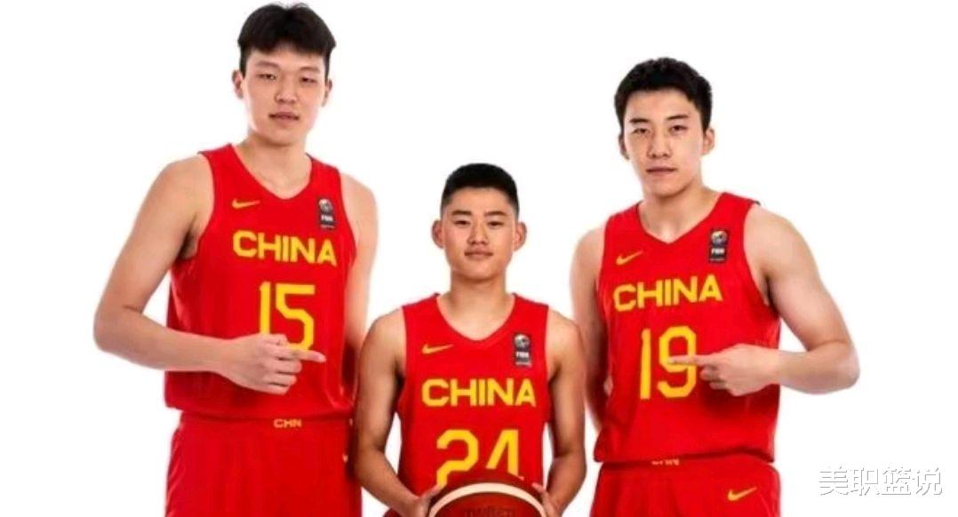 中国男篮热身赛输给黑熊队！杨瀚森表现不俗，NBA韦德儿子遭弃用(2)