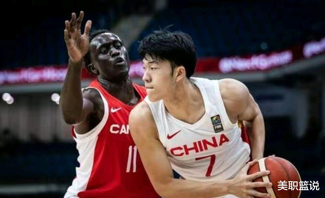 中国男篮热身赛输给黑熊队！杨瀚森表现不俗，NBA韦德儿子遭弃用(4)