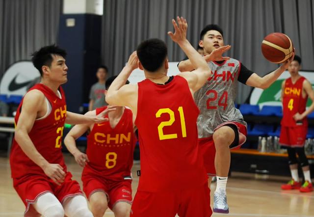 中国男篮短训营108：89大胜澳门黑熊，林葳17分成为全场最佳！(7)