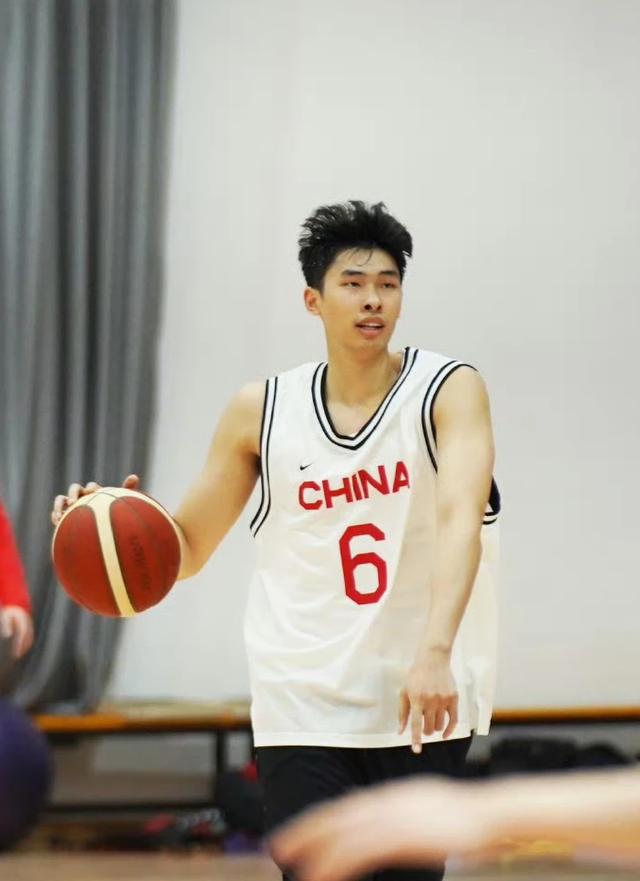 中国男篮短训营108：89大胜澳门黑熊，林葳17分成为全场最佳！(13)