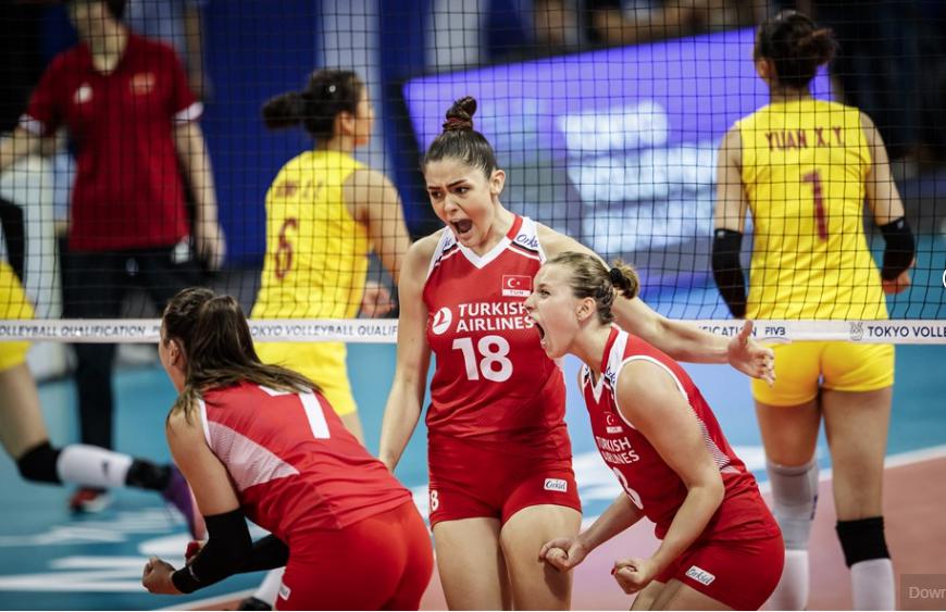 完美发挥 中国女排3：0胜土耳其女排 杀进2020奥运会(2)