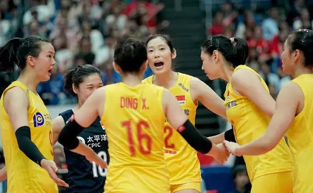 中国女排3-0横扫日本，来看中田久美受访，日本解说和球迷如何说(6)