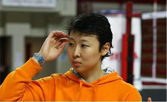 冯坤在雅典奥运周期 是世界女排最强的二传战神(1)