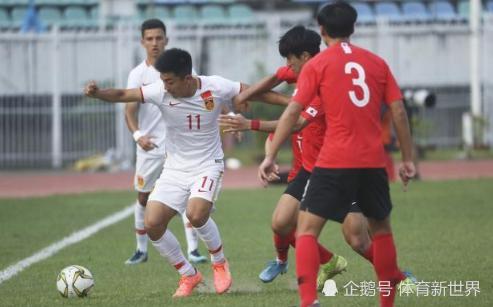 中国足球到底能赢谁？面对嘲讽中国球迷：没啥好气愤的，提高实力吧