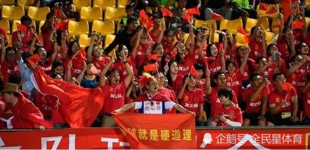 越南媒体嘲讽中国足球：把足球当工作，有钱的“笨蛋”，网友：有道理！(2)