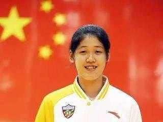 18岁便入选国家队 这四大天才球员都是中国女排擎天柱(9)