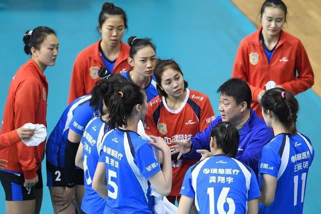 杨珺菁虽不再是女排国家队一员 但不可能忘记她在国家队贡献(1)