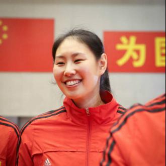 在排球事业里，袁心玥都称她为“师傅”，把她当作自己的榜样(2)