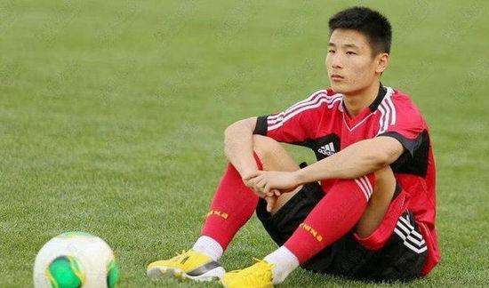 里皮小弟：除武磊还有一国足巨星能踢英超西甲！李铁没让他当队长(3)