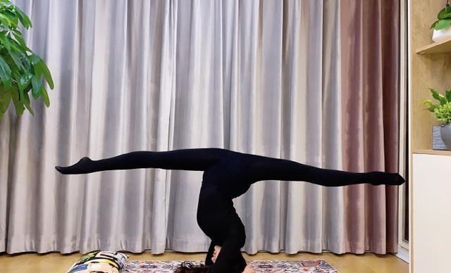 体操女神李红杨越来越美，30岁身材紧致，仍能轻松完成高难度动作(5)
