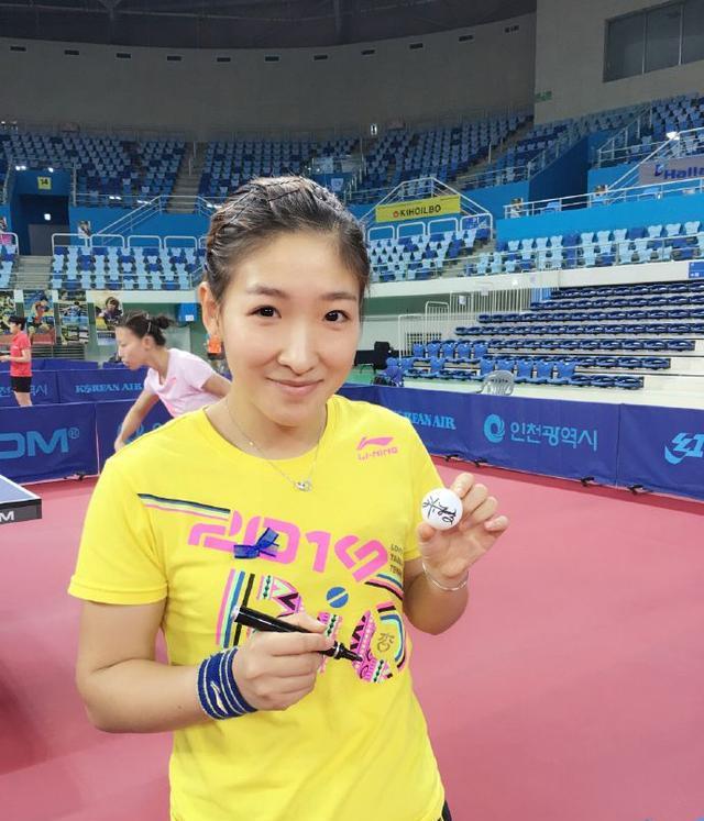 中国乒坛第1美女，曾夺得20个世界冠军，今29岁因退赛被球迷骂(2)