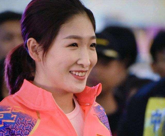 中国乒坛第1美女，曾夺得20个世界冠军，今29岁因退赛被球迷骂(4)