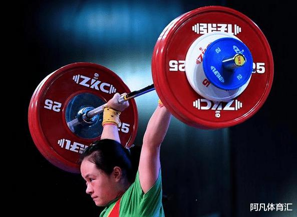 实力碾压！中国无法参赛的举重项目破5大纪录，甩奥运冠军5公斤(2)