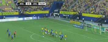 世预赛-巴西4-1乌拉圭，内马尔两传一射(5)