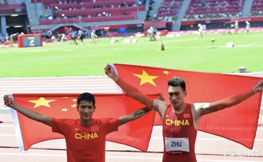 17米22！中国队包揽冠亚军，新梦之队诞生，五星红旗闪耀海外赛场