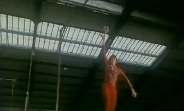 三破世界纪录，创造“中国高度”的跳高天才，却被寄刀片和吊绳(16)