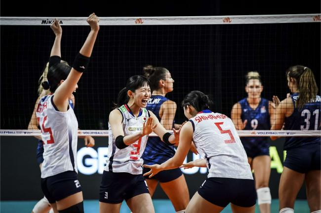 国家联赛日本女排3-0美国豪取4连胜 双主同夺19分(1)