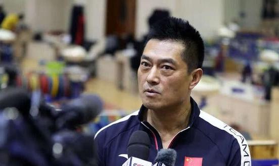 金牌教练于杰，他曾培养出了廖辉、吕小军和龙清泉三位奥运冠军(4)