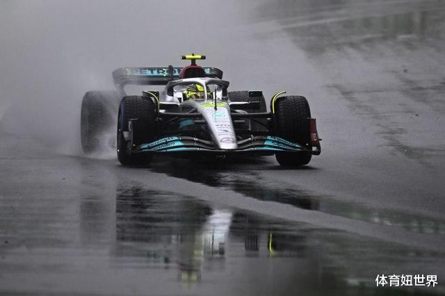 F1：混乱雨战，意外不断！汉密尔顿不敌阿隆索：拿到第4也心满意足(3)