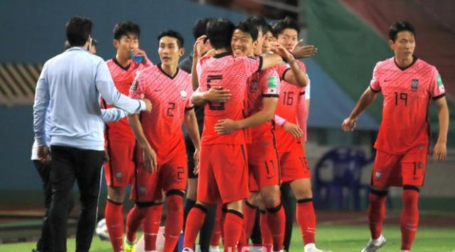 大反转！2国放弃申办2023年亚洲杯，亚足联官宣新决定，中国无缘(2)