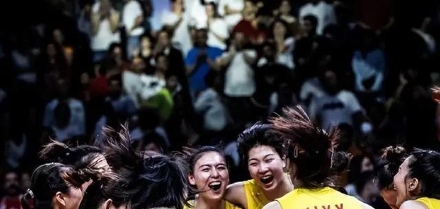 央视现场直播！世联赛总决赛今晚打响，中国女排苦主对决世界冠军(2)