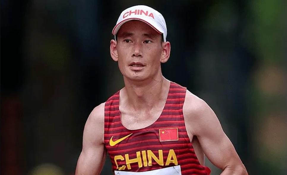 世锦赛再迎喜讯！35岁老将创中国马拉松历史，横跨11年令人泪目(4)