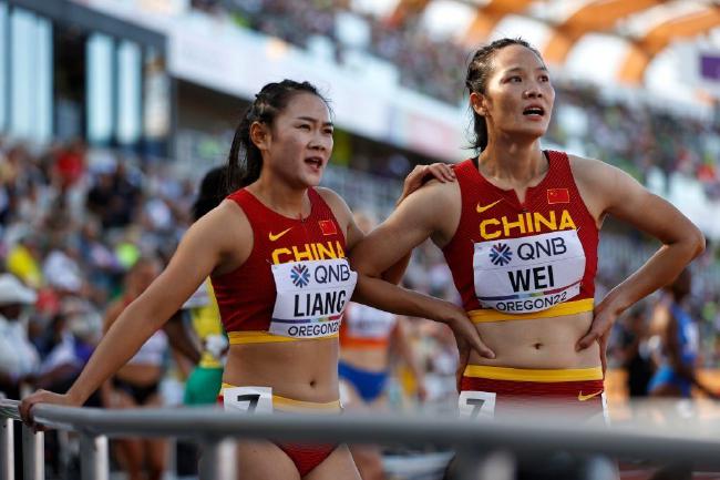 0.2秒之差无缘决赛！ 中国队女子百米接力预赛第9(1)