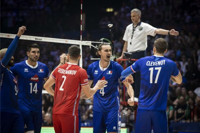 国家男排联赛半决赛法国3-0意大利 将与美国争冠