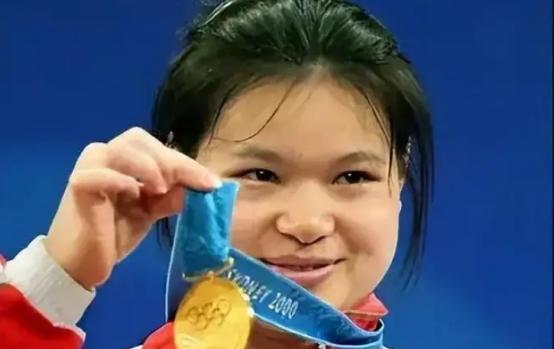 奥运冠军陈晓敏：399万元高价卖掉所有金牌，辞去公职举家移民(4)