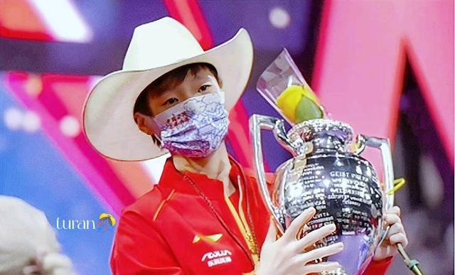 夺冠的感受不一样，陈梦跟王曼昱对冠军的理解程度，是有区别的(8)