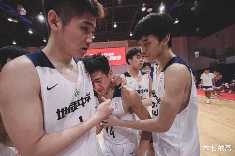 4罚不中少年泪，中国高中联赛上演“NBA安德森噩梦”