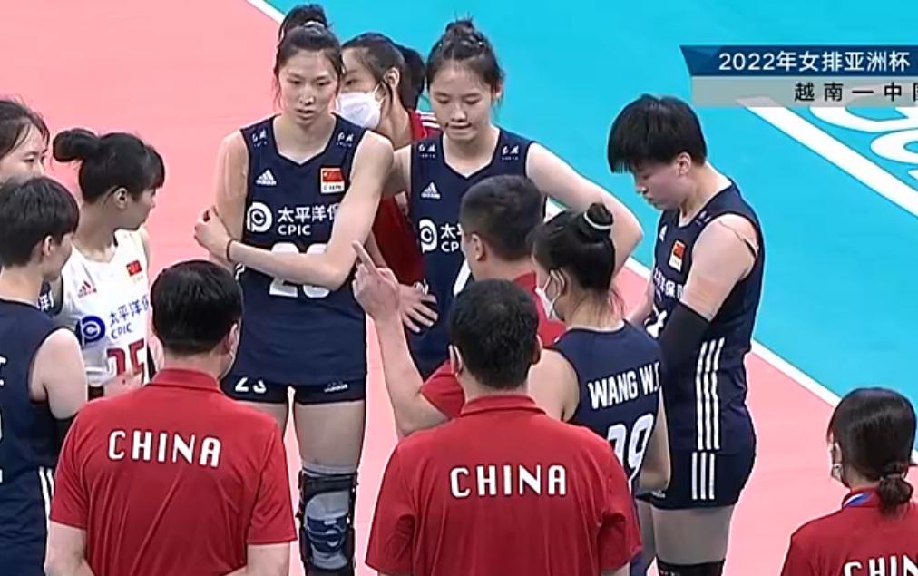 胡铭媛救主，中国女排3-2险胜越南，避免一次男足式的惨败