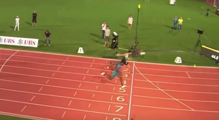 范尼凯克夺冠！400米大决战，0.05秒制胜，南非天王强势归来(2)