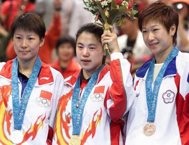 盘点中国女乒4组双子星：总是一人大获成功，一人生涯遗憾满满(2)