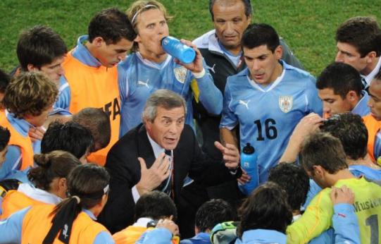 背负恩师之名，重回世界杯的乌拉圭，黄金一代或将成最后的“愤师”(3)