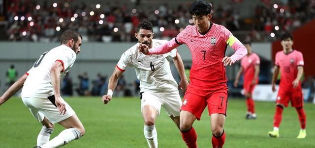 国际赛前瞻：日本身体对抗劣势依然明显，韩国回国热身效果更好？(4)