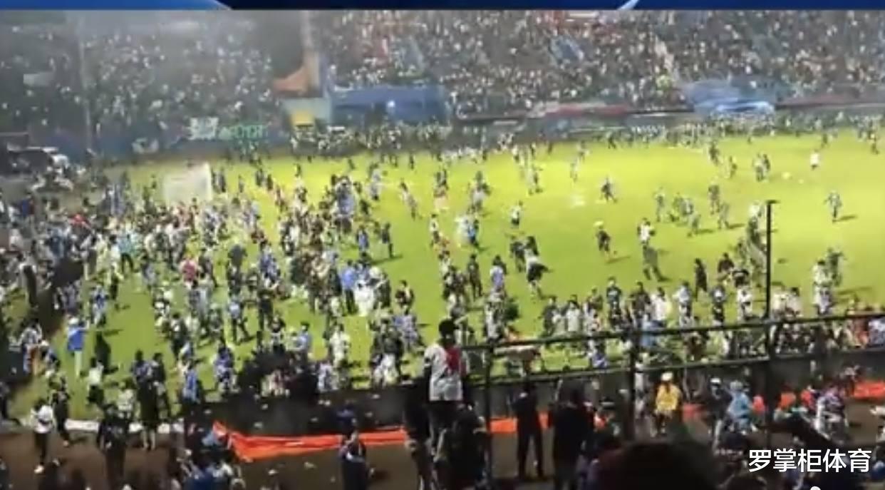 印尼体育场发生特大伤亡冲突！为何网友并不同情？两次屠杀华人(2)