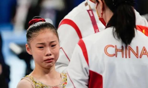 中国18岁奥运冠军晒最新近照！夺冠后身材体重失控，粉丝：该减肥