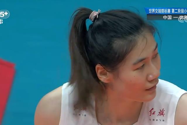 中国女排晋级世锦赛8强！李盈莹抢眼，副攻核心4次发球直接得分(3)