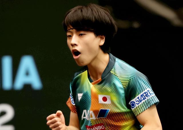 乒坛大冷门！18岁日本小将勇夺男单冠军，今年已多次战胜世界冠军(1)