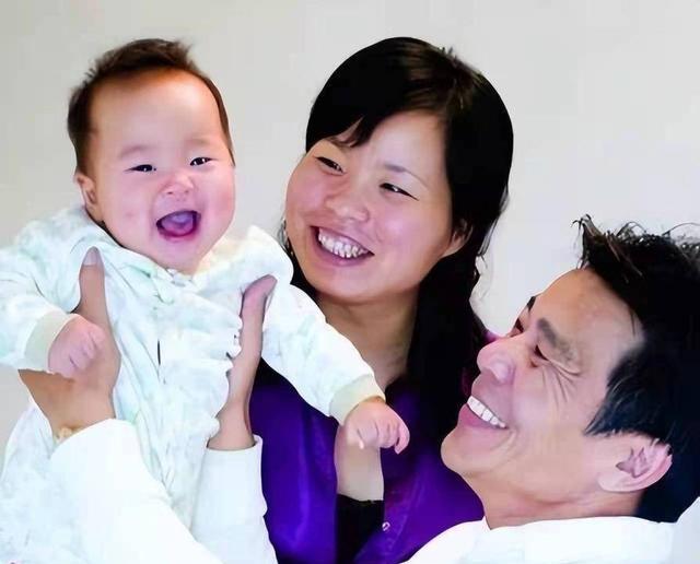 43岁奥运冠军陈艳青与64岁丈夫：他住她买的别墅，生的女儿跟她姓