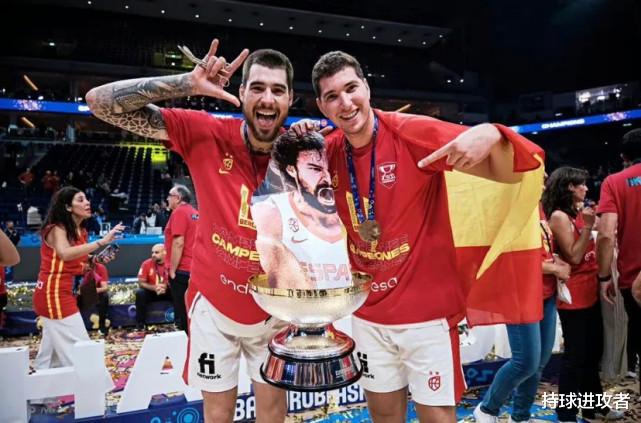 追梦格林回击西班牙球员恶搞！美国男篮受到威胁，FIBA西班牙第一(3)