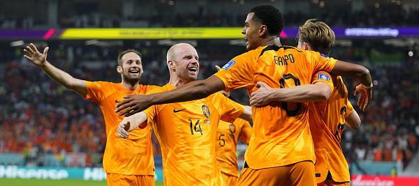 橙色风暴已飘远！荷兰足球变功利，进攻人才凋零让人想念鲁本、范佩西(1)