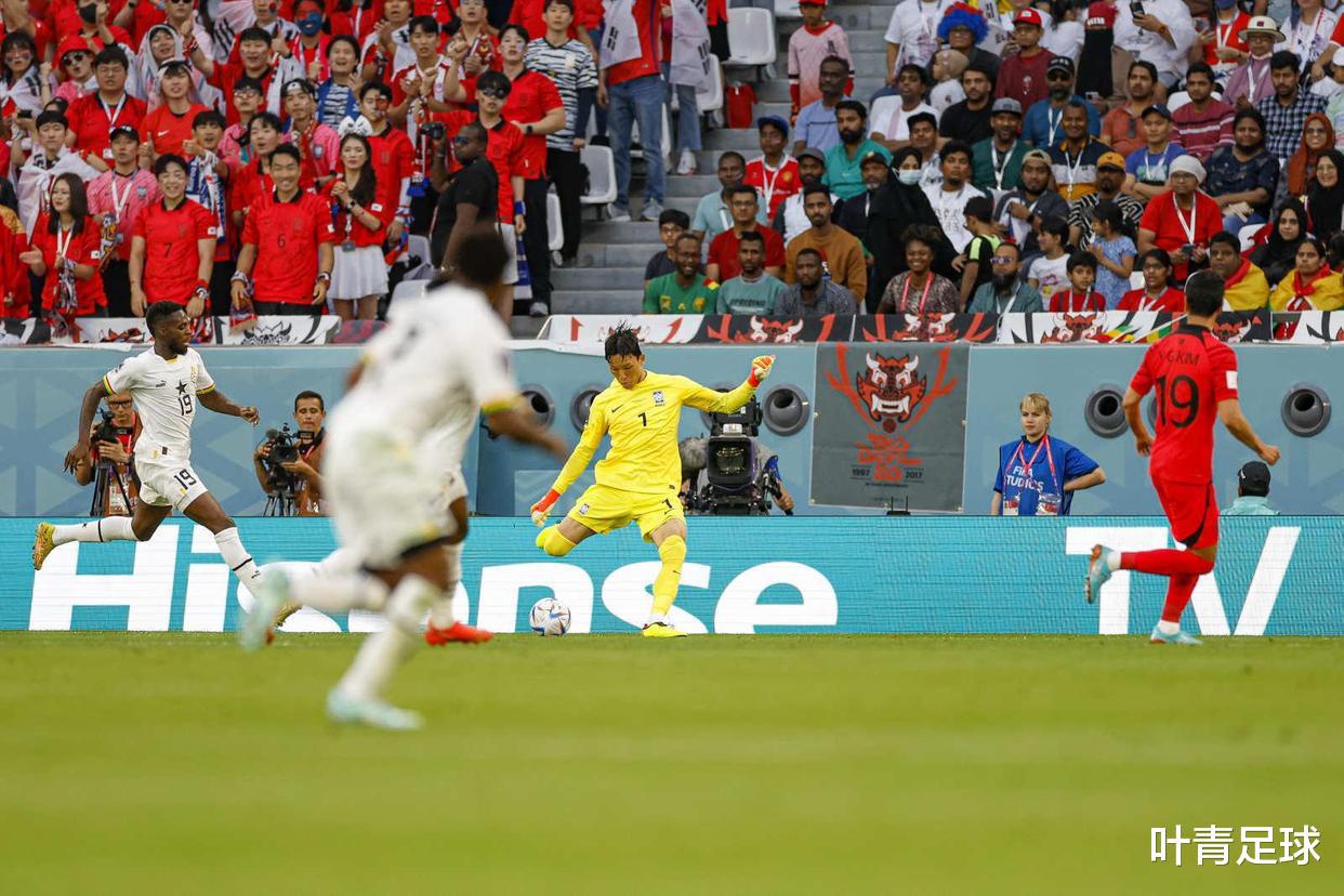 2-3！世界杯惨烈之战：韩国2场1分濒临出局，赛后围住裁判(2)