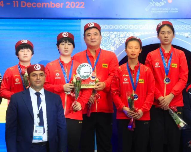 乒乓球世青赛团体赛战罢 中国队包揽两年龄段4金(3)